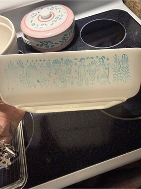 Pyrex White Casserole Dish with Teal Folk Art Pattern